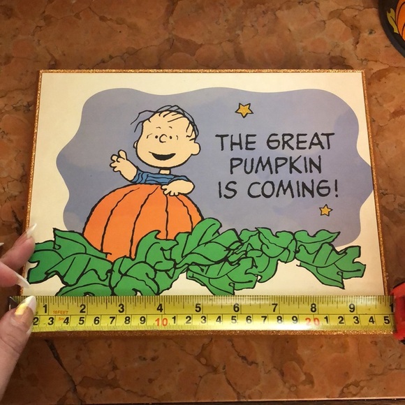 Pop Creations Peanuts Charlie Brown Great Pumpkin Linus Glitter Wall Sign NEW - Picture 3 of 6